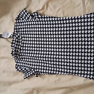 Black and White Houndstooth Garment
